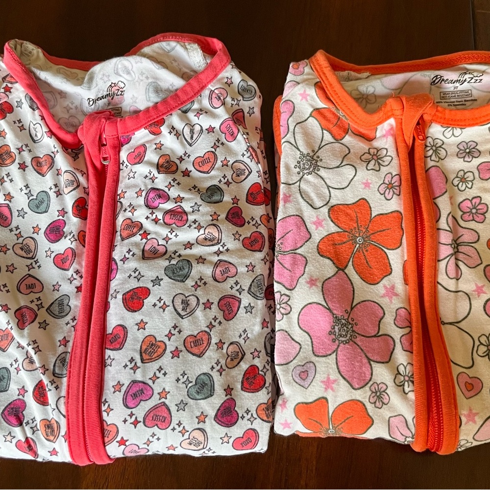 3T - Set of 2 Pajamas - Valentine’s Day Candy Message Hearts & Floral